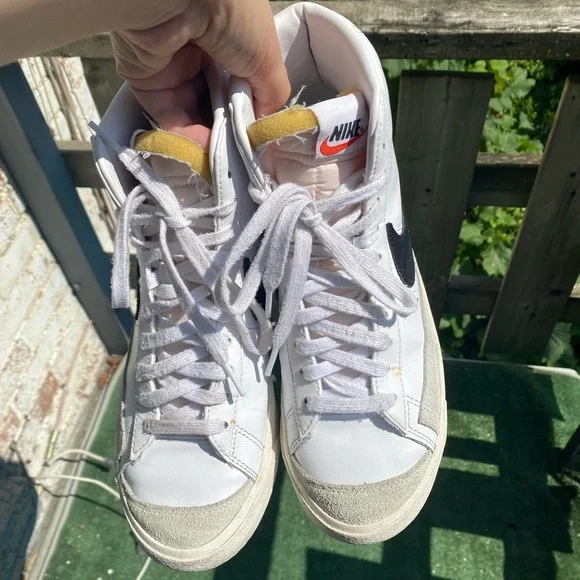 Nike Blazers Women's White and Black High-Top Sneakers - Picture 2 of 8